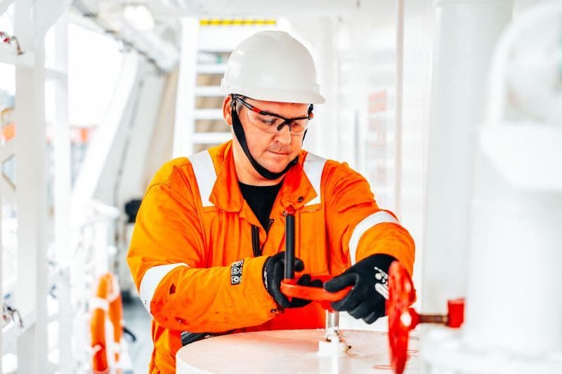 Tanker Inspection / Hold Inspections and Certificate Issuance / Cargo quantity Surveys