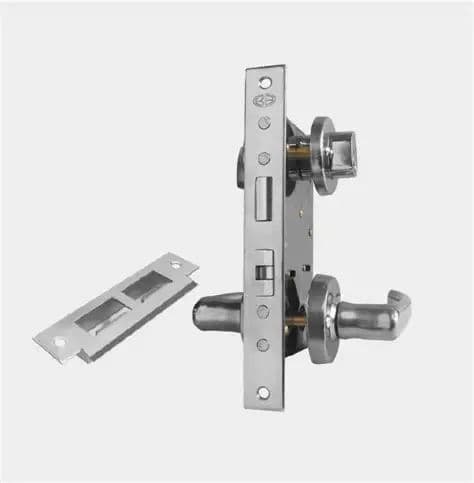 Ship door hardware (hinges, handles, locks)