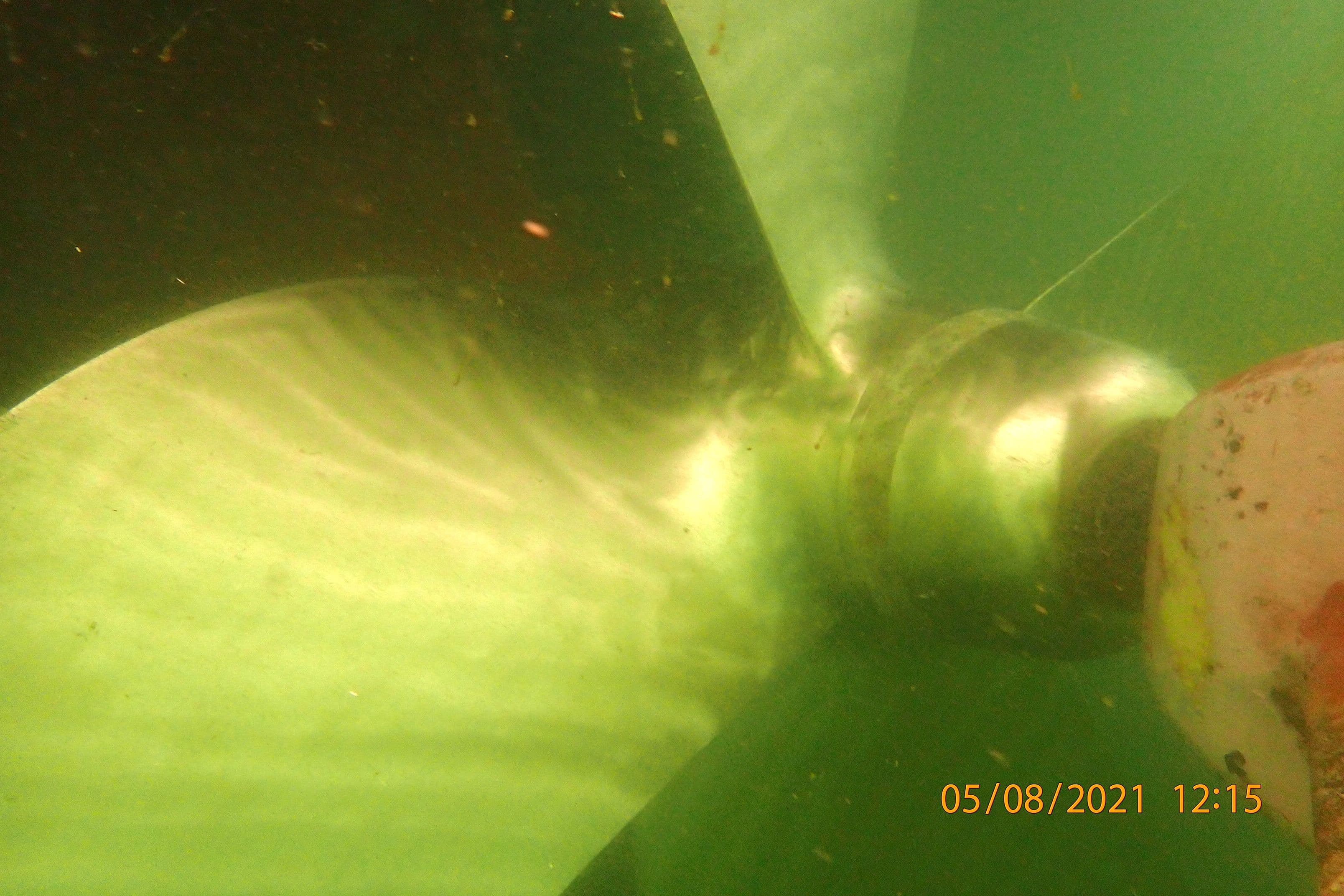 Hull Cleaning thumbnail 5