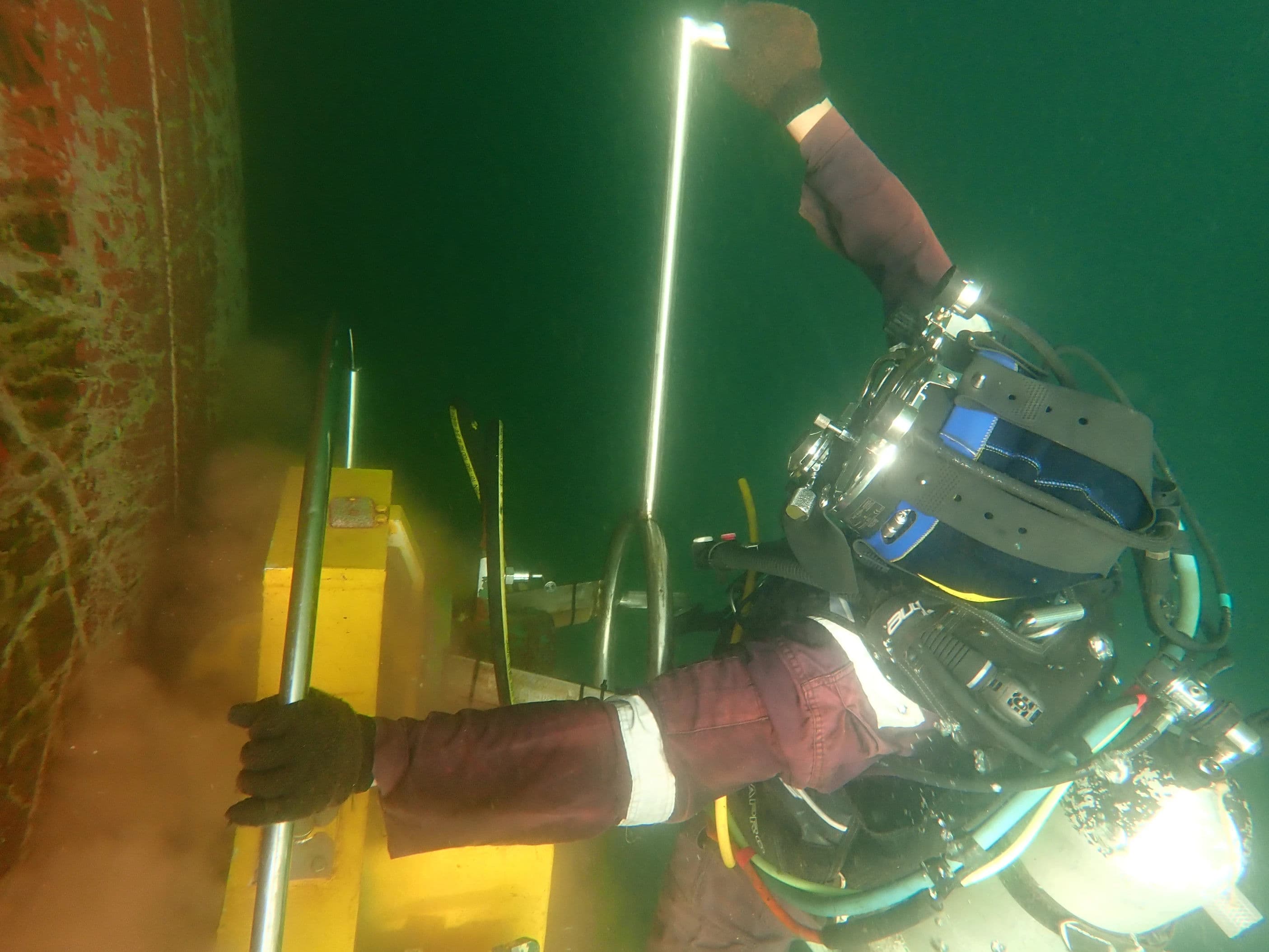 Underwater Hull Cleaning Thailand | Biofouling Removal | Fuel Efficiency Optimization thumbnail 3