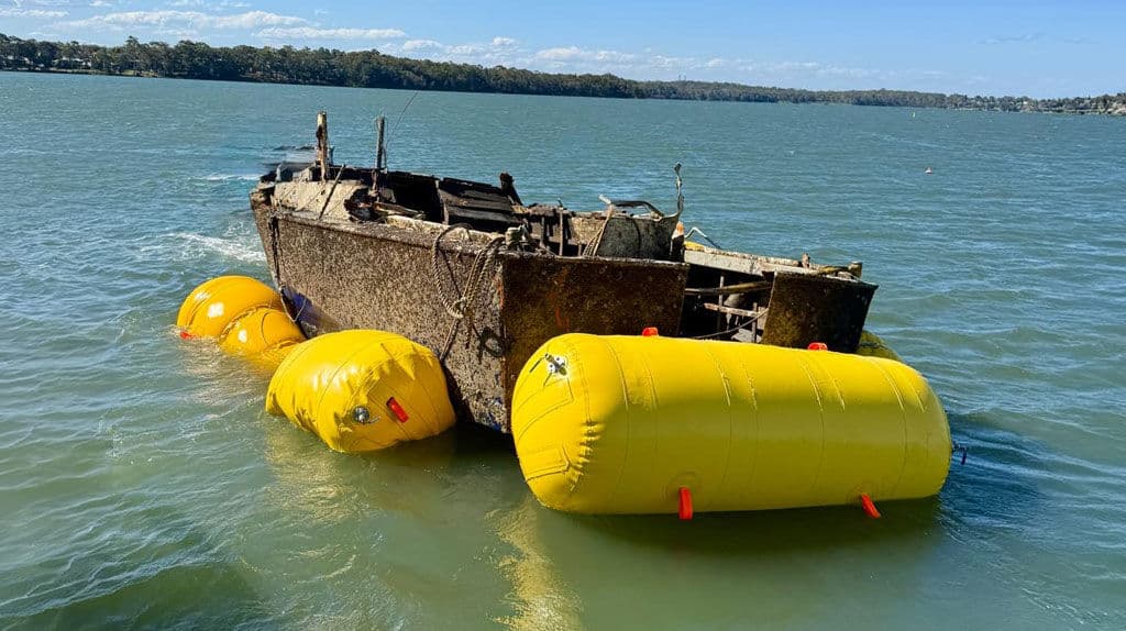 Salvage Diving Services for Marine Recovery - 1