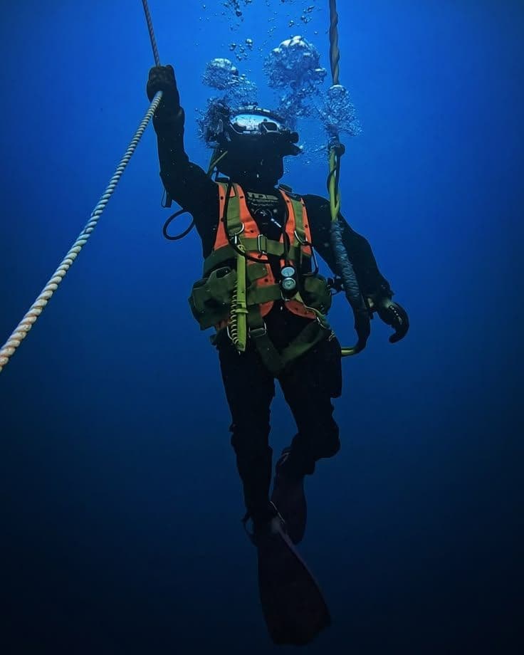 Underwater Hull Cleaning