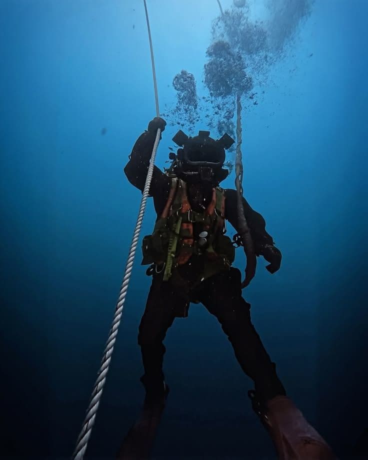 Underwater Hull Cleaning