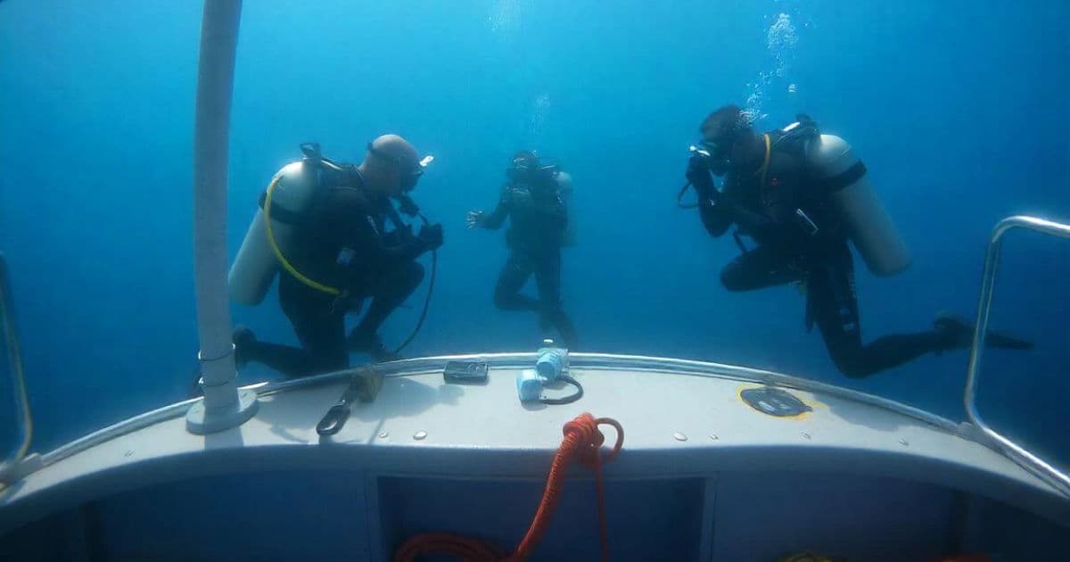 Underwater Hull Cleaning