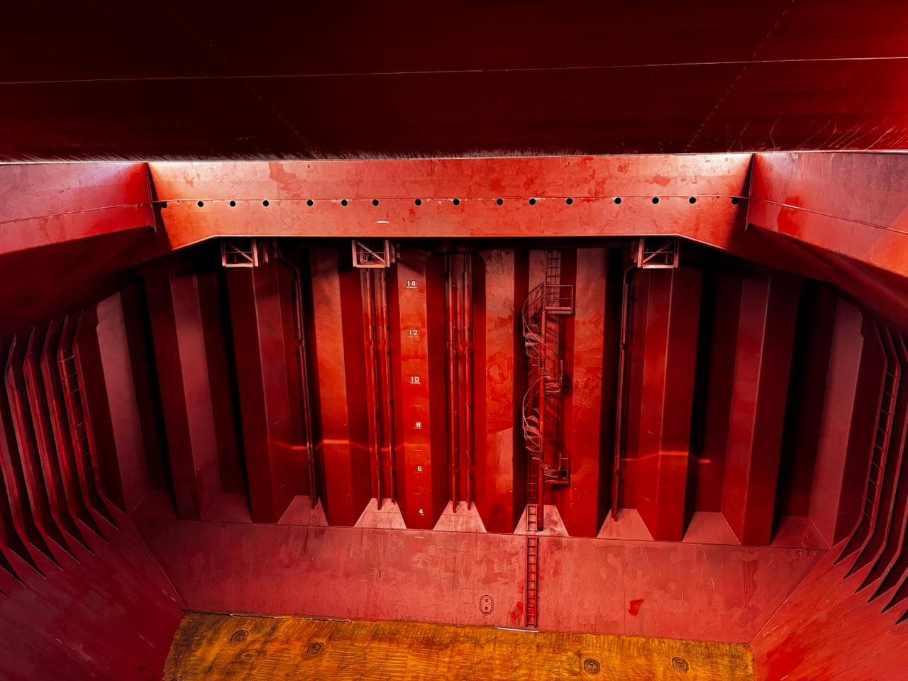 Hold Cleaning in Ennore - 1