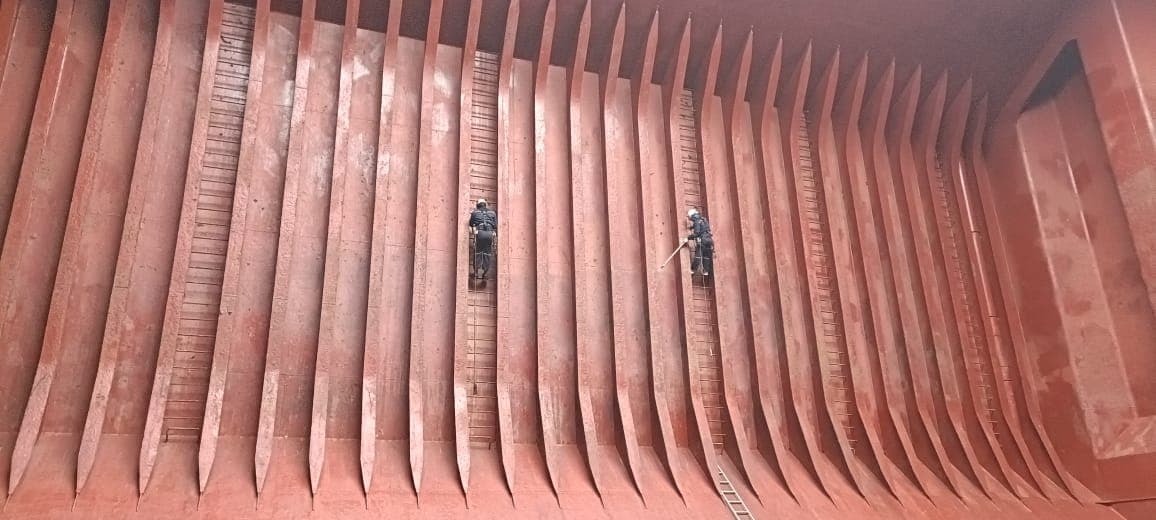 Hold Cleaning in Mumbai - 1