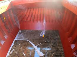 Hold Cleaning in Navlakhi - 1